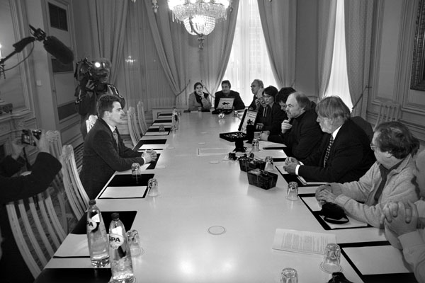 Pralines voor Eerste Minister Verhofstadt n.a.v. zijn bezoek aan president Bush 02