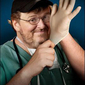 Michael Moore schiet met ‘SiCKO’ op Amerikaanse gezondheidszorg