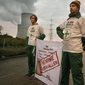 Greenpeace voert actie rond kerncentrale in Tihange