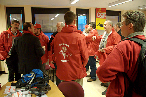Click to begin slideshow 001_DSC7711_600.jpg