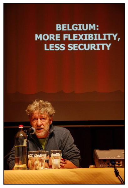 Click to begin slideshow 02_Flexibility.jpg