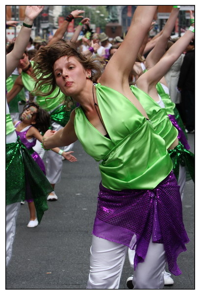 Click to begin slideshow 02_Murga_2008.jpg