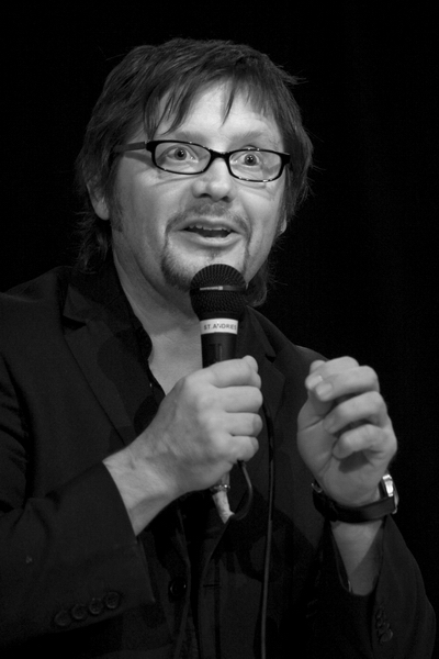 Click to begin slideshow 02_Nigel.jpg