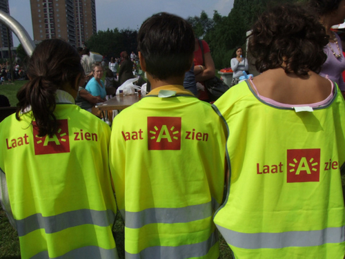 Click to begin slideshow 15_g.jpg