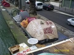2. tent hongerstakende sans-papiers (WinCE).jpg