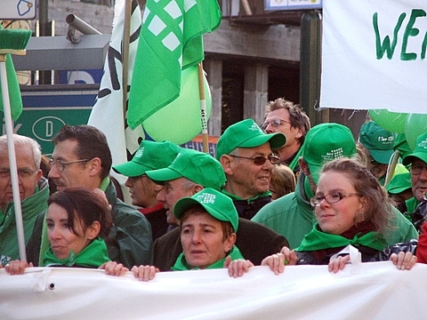 2006_1110dienstench0016.JPG