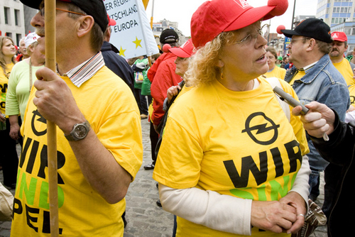 Click to begin slideshow 20090515_3647.jpg