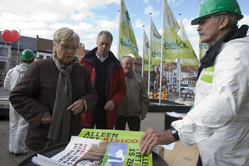 20091015__acties_markt_eeklo_0017.jpg