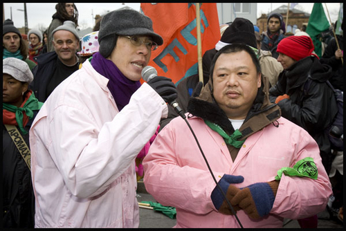 Click to begin slideshow 20091213_4249-2.jpg
