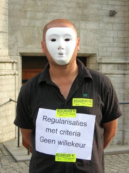3 - 80 Mensen zonder Papieren voeren actie.jpg