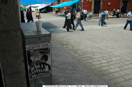 Click to begin slideshow 3-Oaxaca-juin 2006-Photo Manuel ABRAMOWICZ.jpg