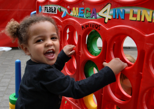 Click to begin slideshow 3_g.jpg