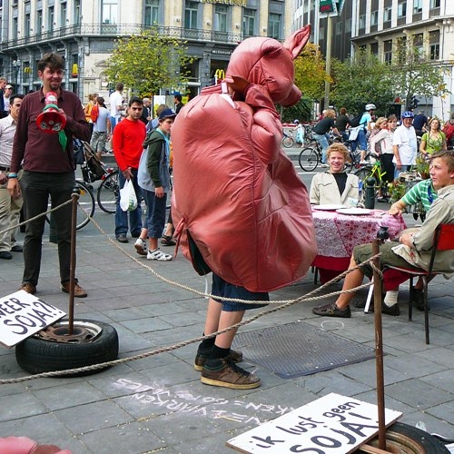 Click to begin slideshow 500varkenverkleden.jpg