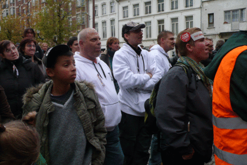 Click to begin slideshow AR-de-durvers-9.gif