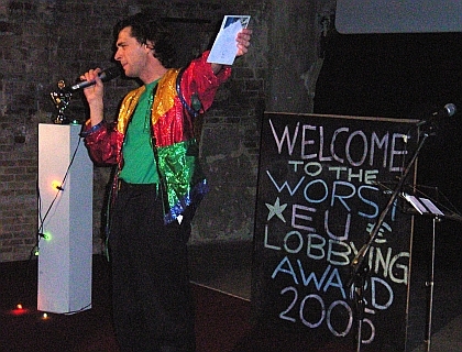 Announcing_the_winners.jpg Announcing_the_winners.jpg