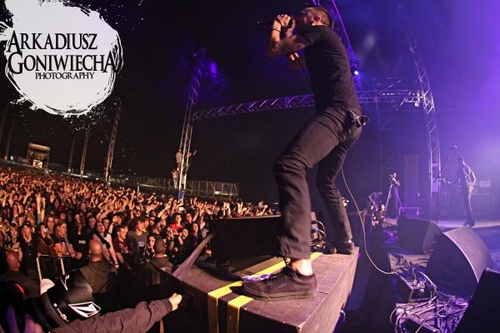 Click to begin slideshow Arkadiusz Goniwiecha - Rise Against 05.jpg
