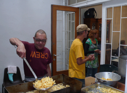 Click to begin slideshow CO-frieten-10.gif