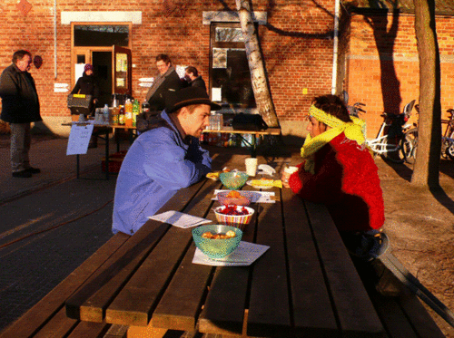 Click to begin slideshow Cie-David-4.gif