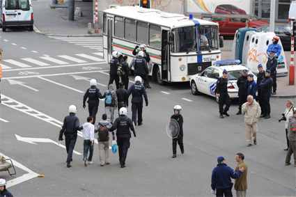 Click to begin slideshow D3-DSC_2041_615 copy.jpg