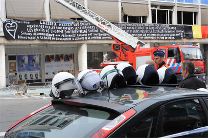 Click to begin slideshow D3-DSC_2069_643 copy.jpg