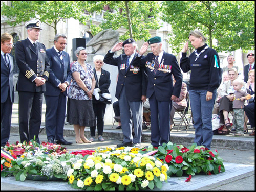 Click to begin slideshow DSCF1909.jpg