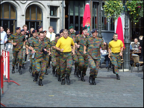 Click to begin slideshow DSCF1997.jpg