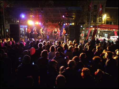 Click to begin slideshow DSCF2416.jpg