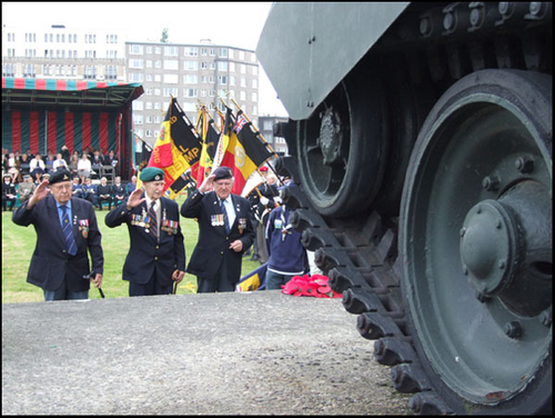 Click to begin slideshow DSCF2957.jpg