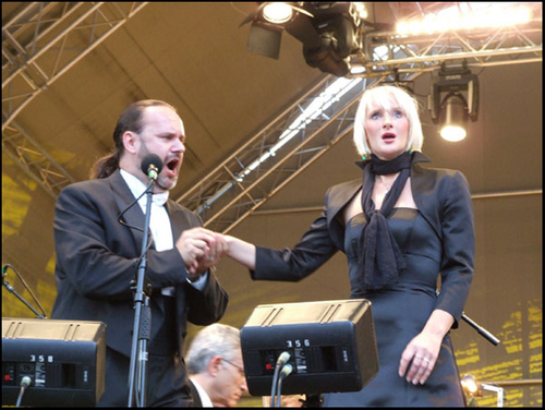 Click to begin slideshow DSCF3812.jpg