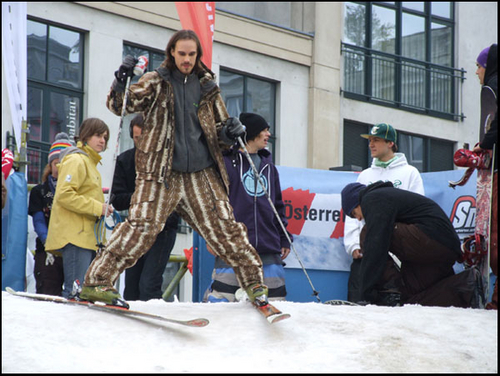 Click to begin slideshow DSCF4068.jpg