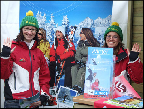 Click to begin slideshow DSCF4205.jpg