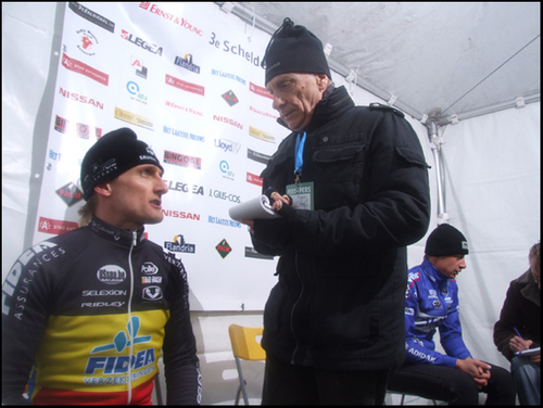 Click to begin slideshow DSCF4279.jpg