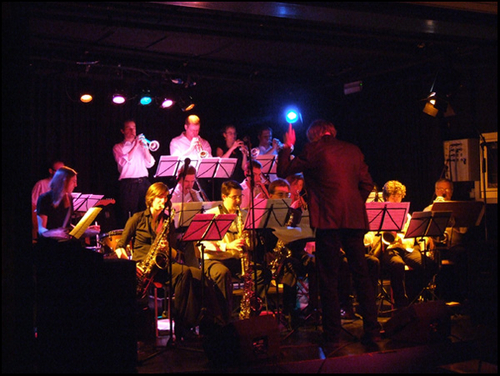 Click to begin slideshow DSCF5923.jpg