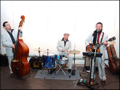 Click to begin slideshow DSCF6097.jpg