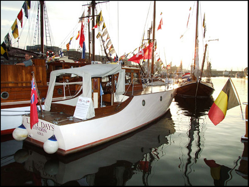 Click to begin slideshow DSCF8461.jpg