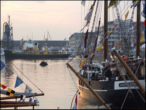 Click to begin slideshow DSCF8564.jpg