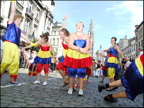 Click to begin slideshow DSCF8736.jpg