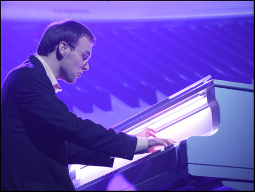 Click to begin slideshow DSCF8832.jpg