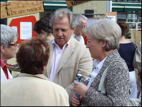 Click to begin slideshow DSCF8899.jpg