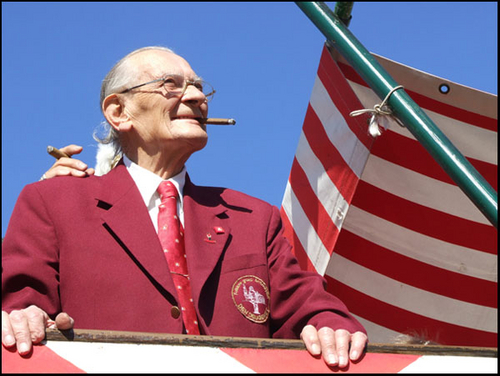 Click to begin slideshow DSCF9882.jpg