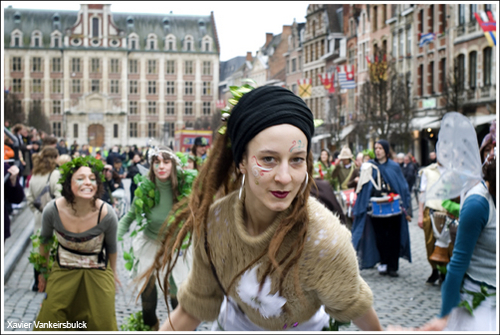 Click to begin slideshow DSC_0024XAVIERVANKEIRSBULCK2.jpg