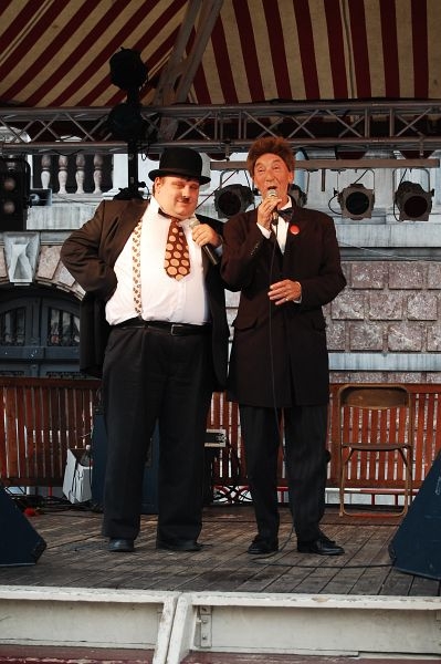 Click to begin slideshow DSC_1934.jpg