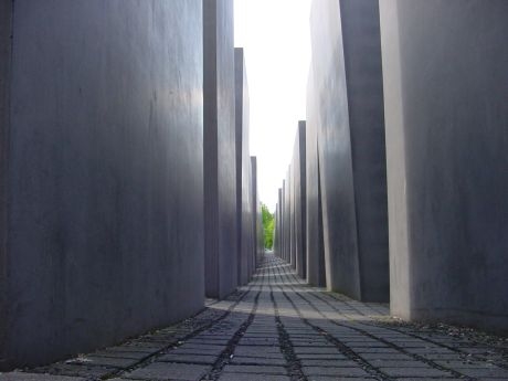 Duits herinneringsmonument aan de jodenvernietiging in Berlijn.jpg