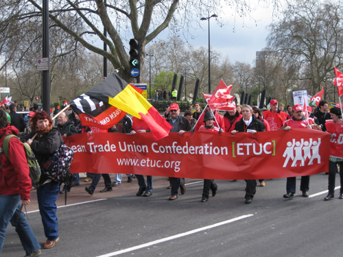 Click to begin slideshow ETUC.jpg