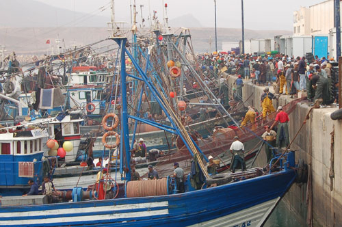 Ifni-boten-lossen.jpg Ifni-boten-lossen.jpg