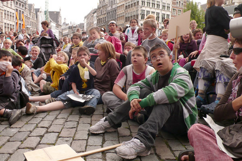 Click to begin slideshow L-W-GROTE-MARKT-1.jpg