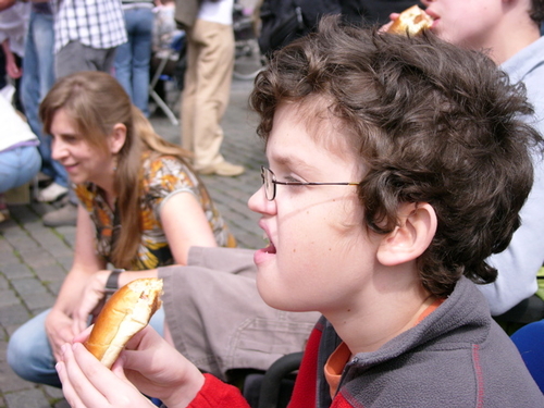 Click to begin slideshow L1150644.jpg