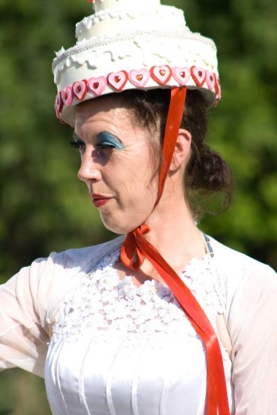 Click to begin slideshow ManuMundo20083541.jpg