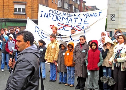 Click to begin slideshow Molebeek_03_600.jpg