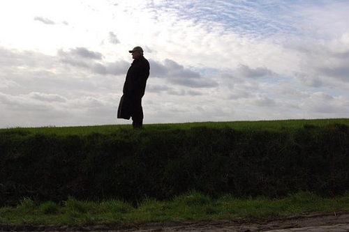 Click to begin slideshow OHV09.jpg